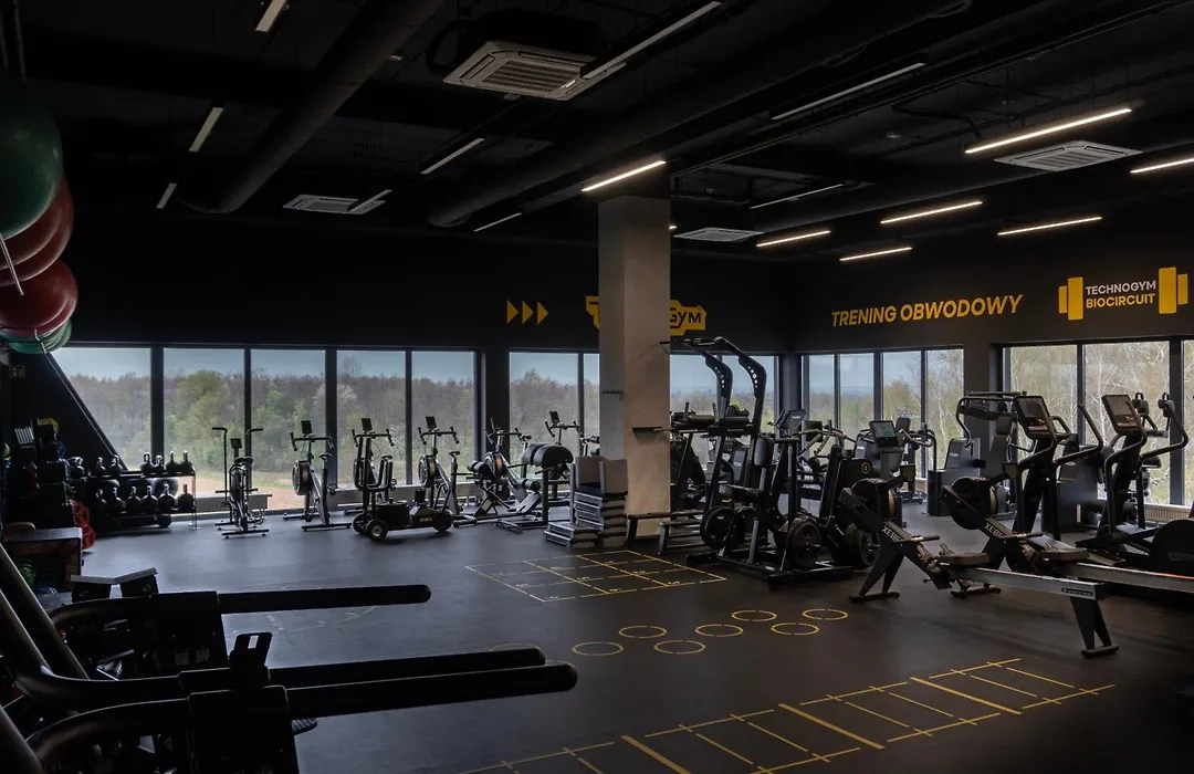 WR SPORT HOTEL&SPA - Centrum Sportu i Rozrywki-1